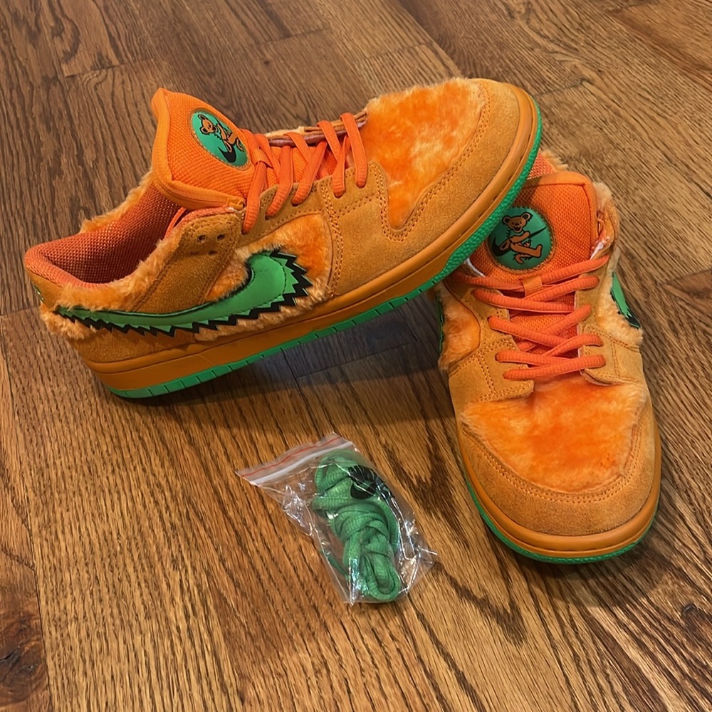 Men’s Nike SB Dunk Low x Grateful Dead Orange Bear 2020 Sneakers. Size 10. - Picture 3 of 17